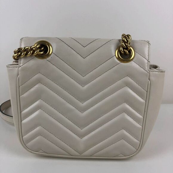 Gucci Women Pre-Loved Bag Very Good Condition - Picture 6 of 9